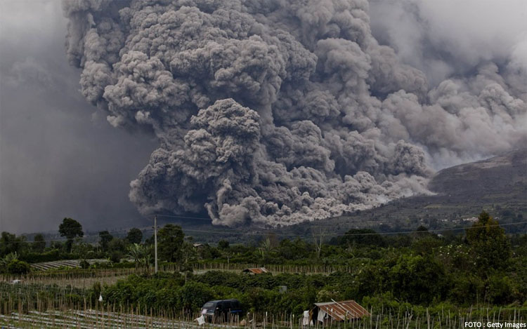 07 11 2013 sinabung