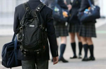 19 05 2014 pelecehan anak