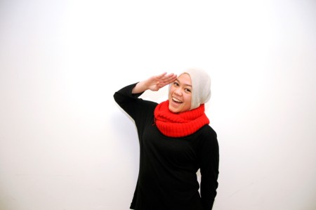 Fina Hasnil dari RMIT University jadi perancang utama kostum pemeran di Panggung Merdeka. (Photo: PPIA Victoria)