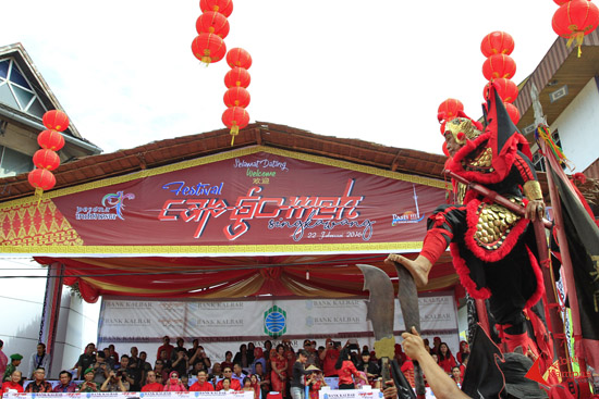 Puncak acara Cap Go Meh di kota Singkawang, Senin (22/02/2016)