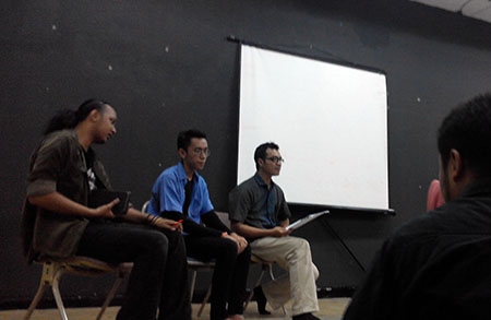 Suasana diskusi "Kampus dan LGBT" di kampus ITB Bandung, Jumat, (26/02/2016). Foto : Ahmad Fauzan