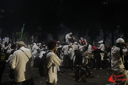 Sejumlah pengunjuk rasa sudah mulai meninggalkan lokasi unjuk rasa.