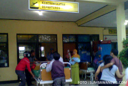 22012013 evakuasi ke bandara_sumbawarusuh