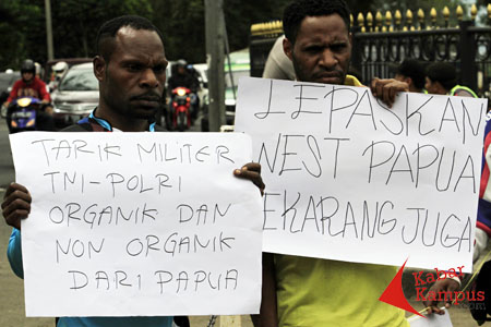 03 06 2013 Demo Papua di Bandung_Adima