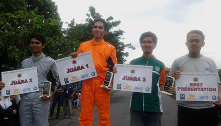 Tim Jalak Harupat Juara Mobil listrik