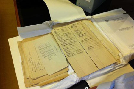Dokumen yang  memuat naskah bahasa adat dari berbagai daerah di Australia  di Perpustakaan Nasional NSW