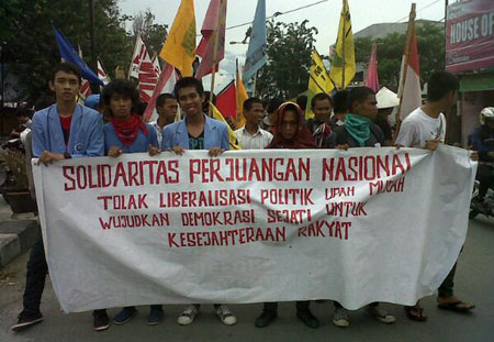 28 10 2013 Aliansi Mahasiswa Sulawesi peringatan sumpah pemuda