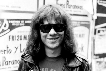 Tommy Ramone adalah personil terakhir ‘the Ramones’ yang bertahan hidup. Ia akhirnya meninggal dunia pada 11 Juli 2014. (Foto: twitter)