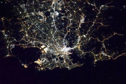 Inilah penampakan kota Sydney dari stasiun luar angkasa yang direkam oleh Chris Hadfield. (Foto: Chris Hadfield) 