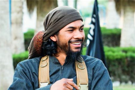 Anggota ISIS dan seorang perekrut, Neil Prakash, muncul dalam sebuah video propaganda, yang mengajak para pengikutnya untuk menyerang Australia.