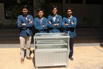 Mahasiswa Undip mengembangkan teknologi pengolah ikan asin. Dok. Undip