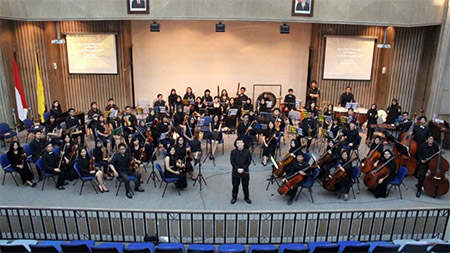 Orkes Simfoni Universitas Indonesia sudah berdiri sejak tahun 1983.