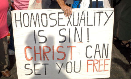 Sebar Materi Anti Gay, Pria Ini Wajib Minta Maaf ke Publik