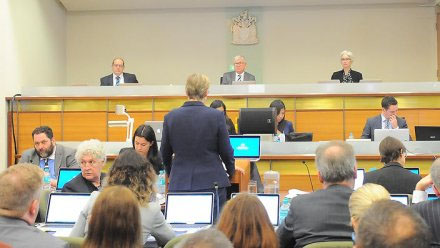 Salah satu sidang pemeriksaan kasus pelecehan seksual oleh Royal Commission. FOTO : SBS