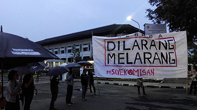 Aksi kamisan di depan Gedung Sate Bandung. Foto : Fauzan