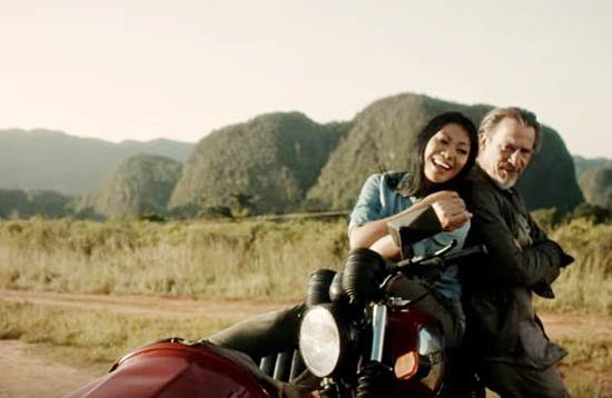 Anggun Luncurkan Video Terbaru Nos Vies Paralles