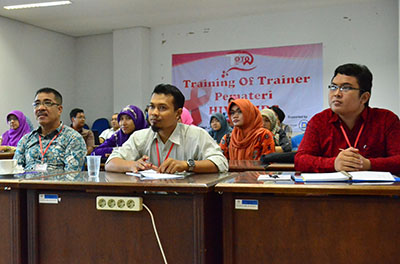 Suasana kegiatan Training Of Trainer kepada dosen mengenai HIV/AIDS di kampus Udinus, Semarang, Selasa, (19/01/2016). Foto : Udinus