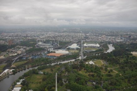 Pengelola stadion menyatakan berjalan di atas atap MCG akan memberikan kesempatan melihat Melbourne dari ke semua arah (Credit: ABC) 