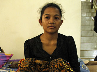 Tidak Rela Warga Gunung Kendeng Jadi TKI