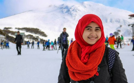 Nur Fadilah, mahasiswa asal Indonesia, terkesan dengan sistem yang disebut Moodle.