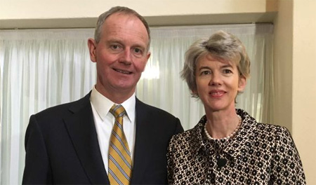 Graham dan Louise Tuckwell merupakan penyumbang pribadi terbesar untuk perguruan tinggi di Australia. FOTO : Alkira Reinfrank/ ABC News