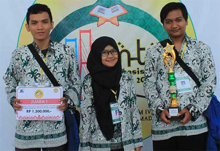 Aplikasi ReadMe berhasil meraih juara pertama dalam Musabaqah Tilawatil Qur'an Mahasiswa Regional Jawa Timur (MTQ MR) IV di Universitas Trunojoyo Madura Kamis (21/07/2016). ITS 