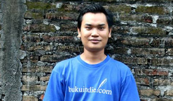 Irwan Bajang dari Lombok Kuliah Ke Yogya Jadi Saudagar Buku