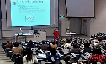 UI Rangking 82 di Negara Berkembang