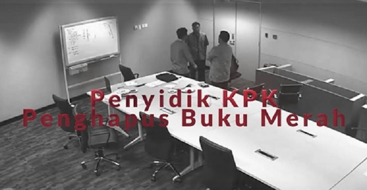 Bola Panas Buku Merah - KabarKampus.com