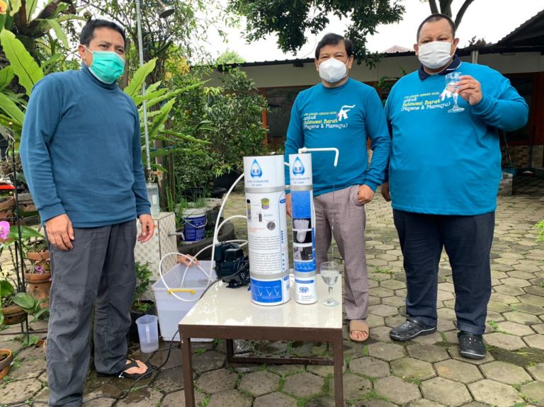 ITB Pasang Alat Penyaring Air Minum di Lokasi Gempa Sulbar