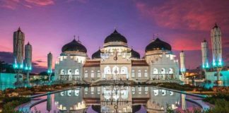 Daya Tarik Masjid Raya Baiturrahman Sebagai Wisata Religi di Aceh