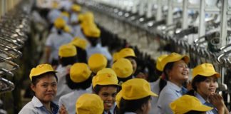 Upah Minimum Buruh dan Kebohongan Elit