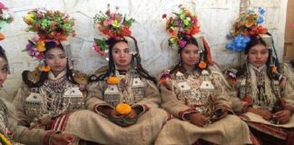 Ras Unggul Adalah Mitos