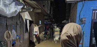 Kolaborasi Mahasiswa Muhammadiyah dan Relawan Respon Banjir di Tangerang Selatan