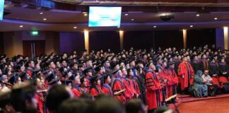 Wisuda UPH 2025: 1.921 Lulusan Diutus untuk Menjadi Pemimpin yang Berintegritas dan Berdampak