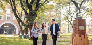 FAI UPH Siapkan Program Bantuan Pendidikan untuk Cetak SDM Unggul di Bidang Teknologi AI