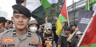 March for Gaza di Bandung Memang Beda!