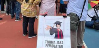 Pasar Seni ITB 2025, Satir “Ijazah Sehari” dan Kreativitas Tanpa Batas