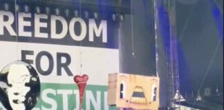 The Used Kibarkan Dukungan untuk Palestina di When We Were Young 2025