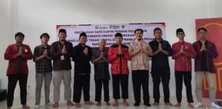 Universitas Telkom Purwokerto Dorong Digitalisasi Pesantren Berbasis Energi Terbarukan