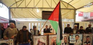 Ribuan Warga Palestina Ditahan dan Kisah Seorang Ayah Mencari Keluarganya