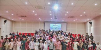 Dekan FMIPA UNM dan Kepala SMA Athirah Bagikan Kunci Kepemimpinan untuk Calon Fasilitator LPM Penalaran